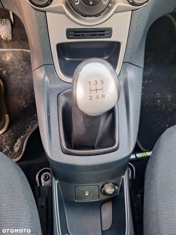 Ford Fiesta - 11