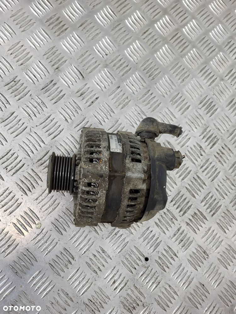 Suzuki Grand Vitara II 1.9 DDIS Alternator - 1
