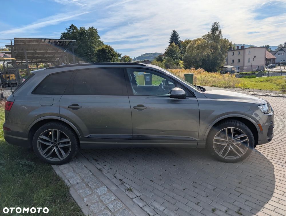Audi Q7 3.0 TFSI Quattro Tiptr - 9
