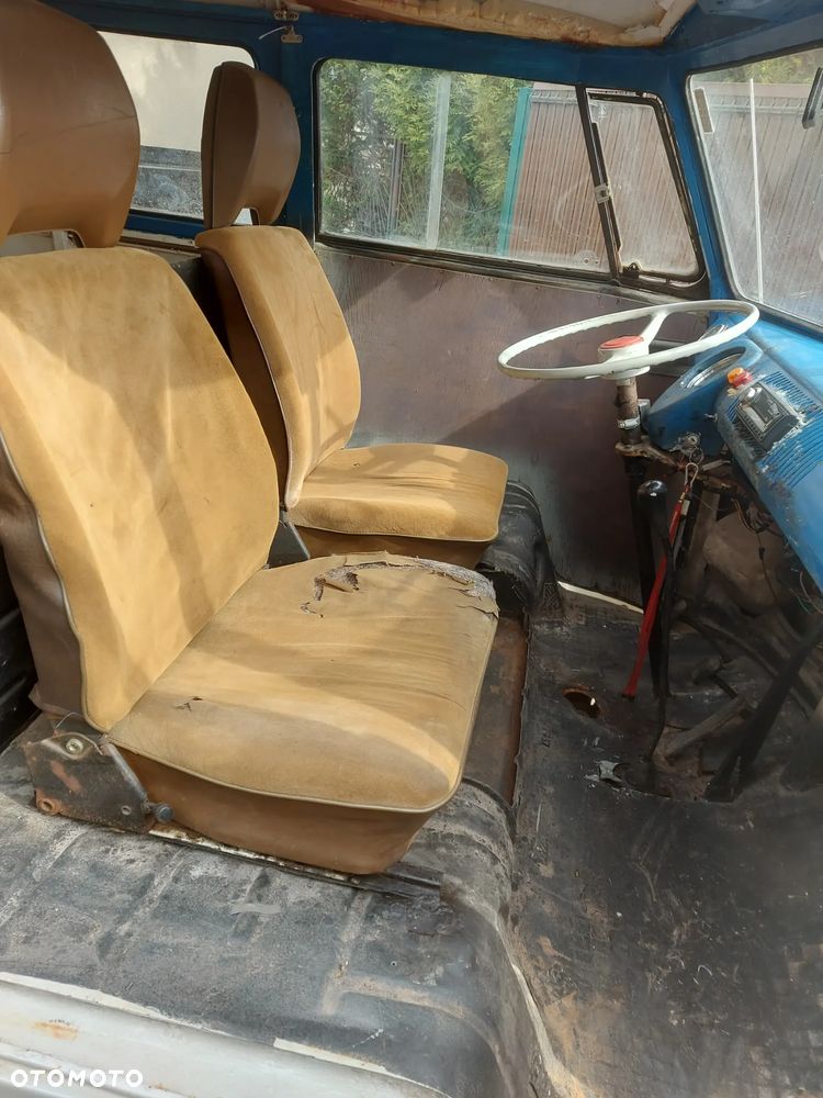 Volkswagen Transporter - 23