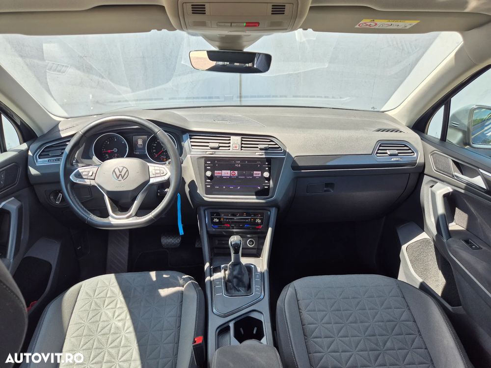 Volkswagen Tiguan 2.0 TDI SCR DSG Life - 12