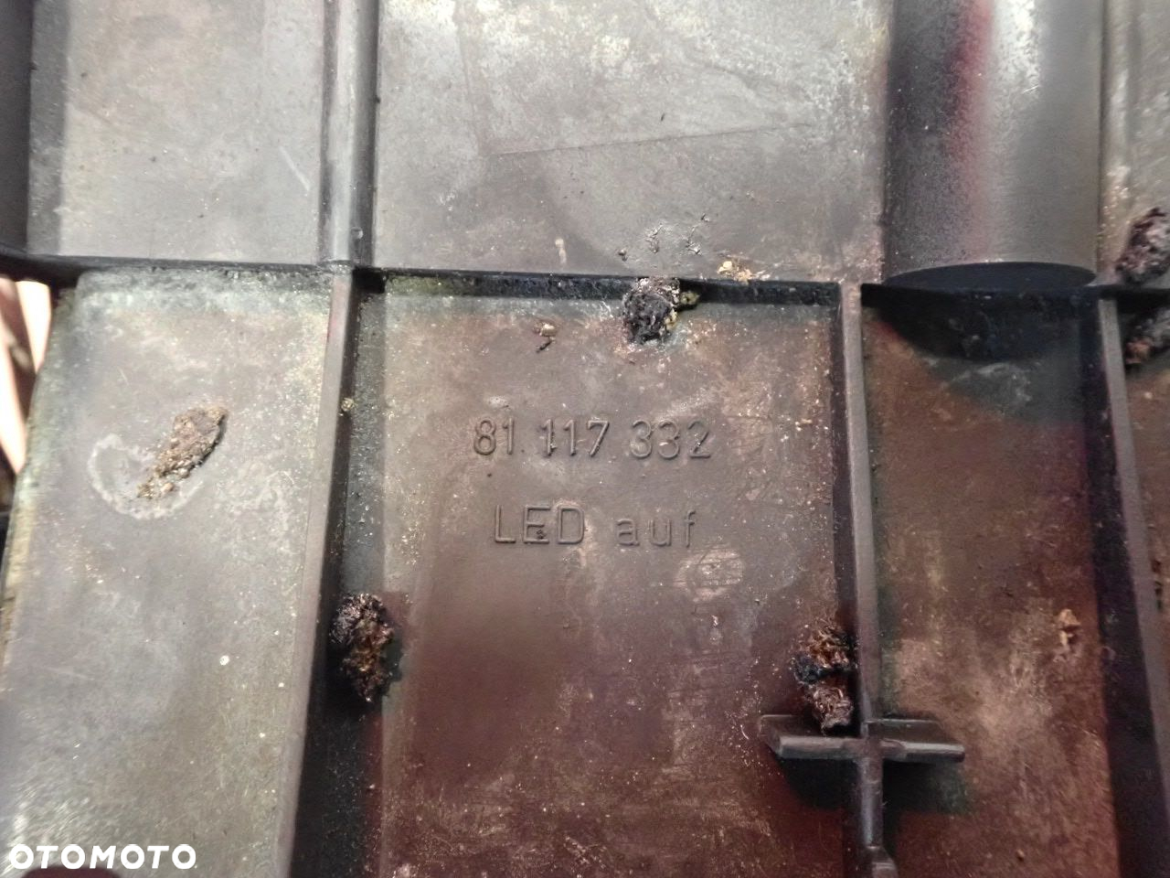 LICZNIK AUDI 80 B2 81117331   81117332 - 10
