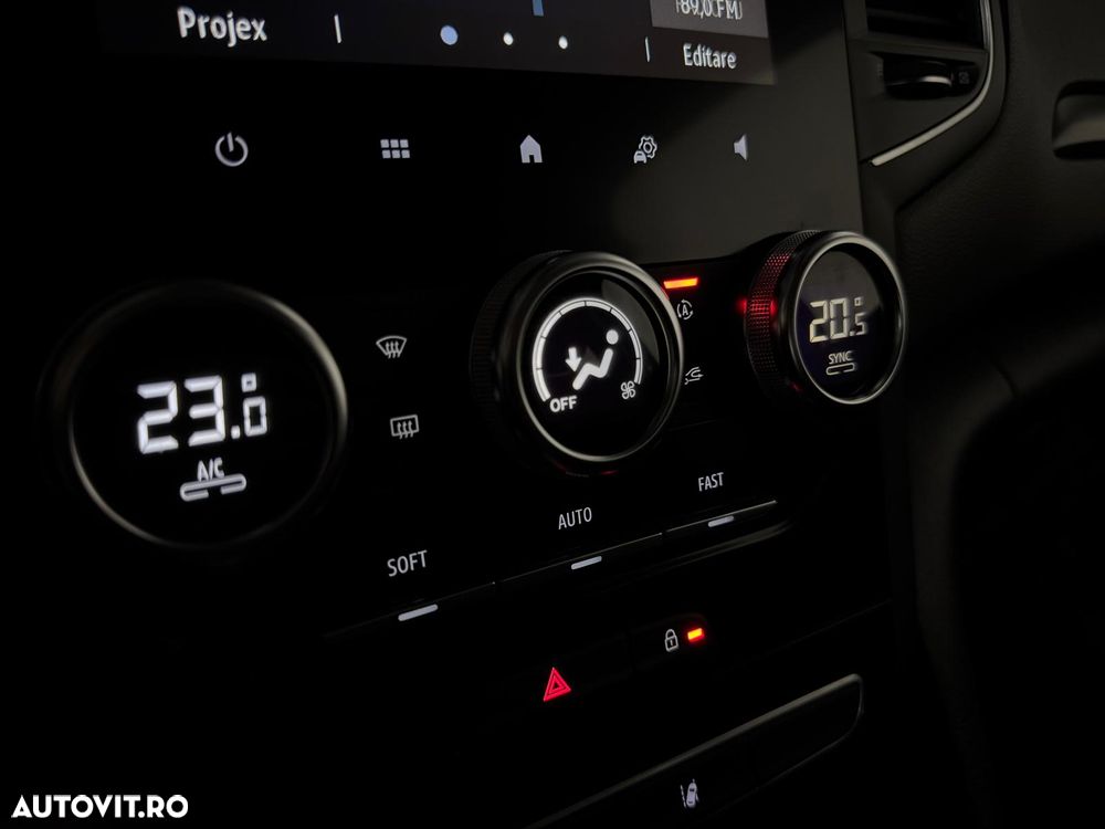 Renault Megane BLUE dCi EDC Limited - 24