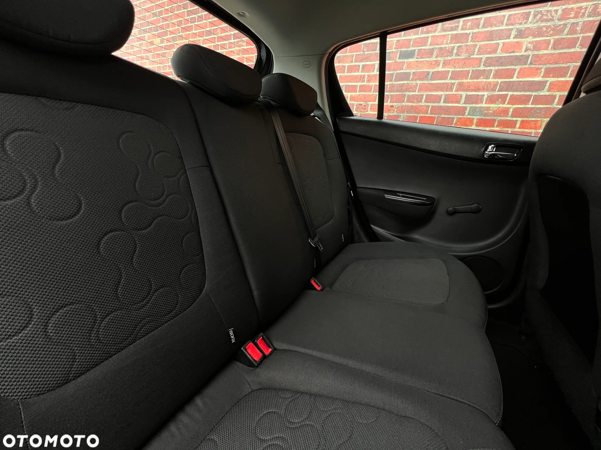 Hyundai i20 - 20