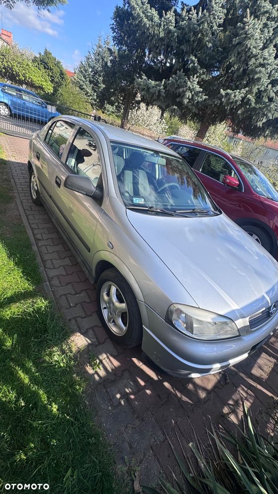 Opel Astra 1.4 - 3