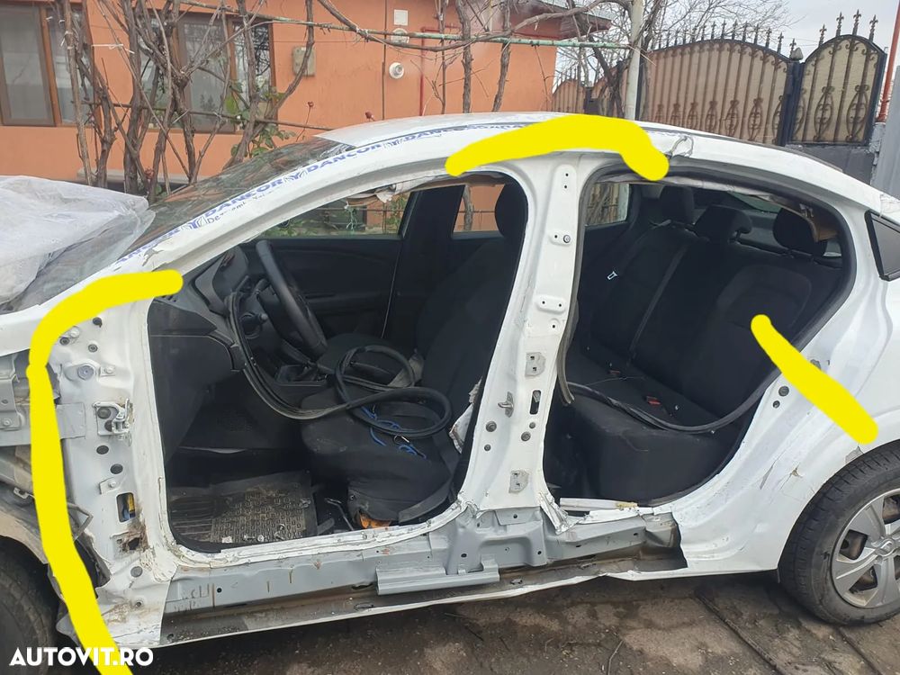 PANOU LATERAL STANGA LOGAN 3 - 4