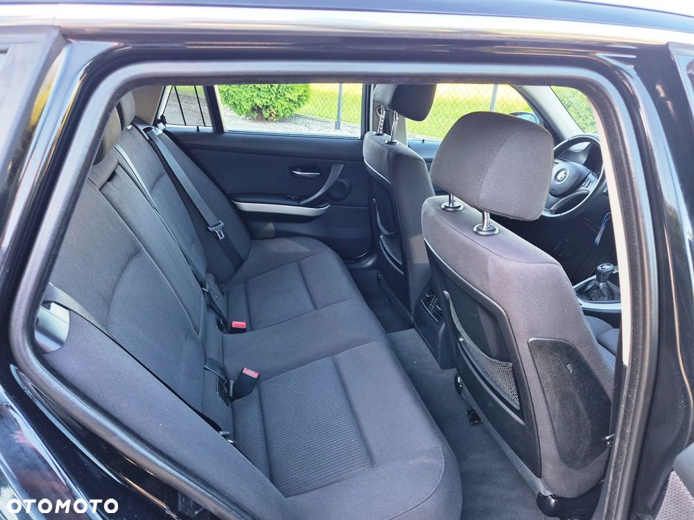 BMW Seria 3 320d - 7