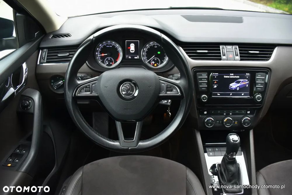 Skoda Octavia 2.0 TDI 4x4 L&K DSG - 28