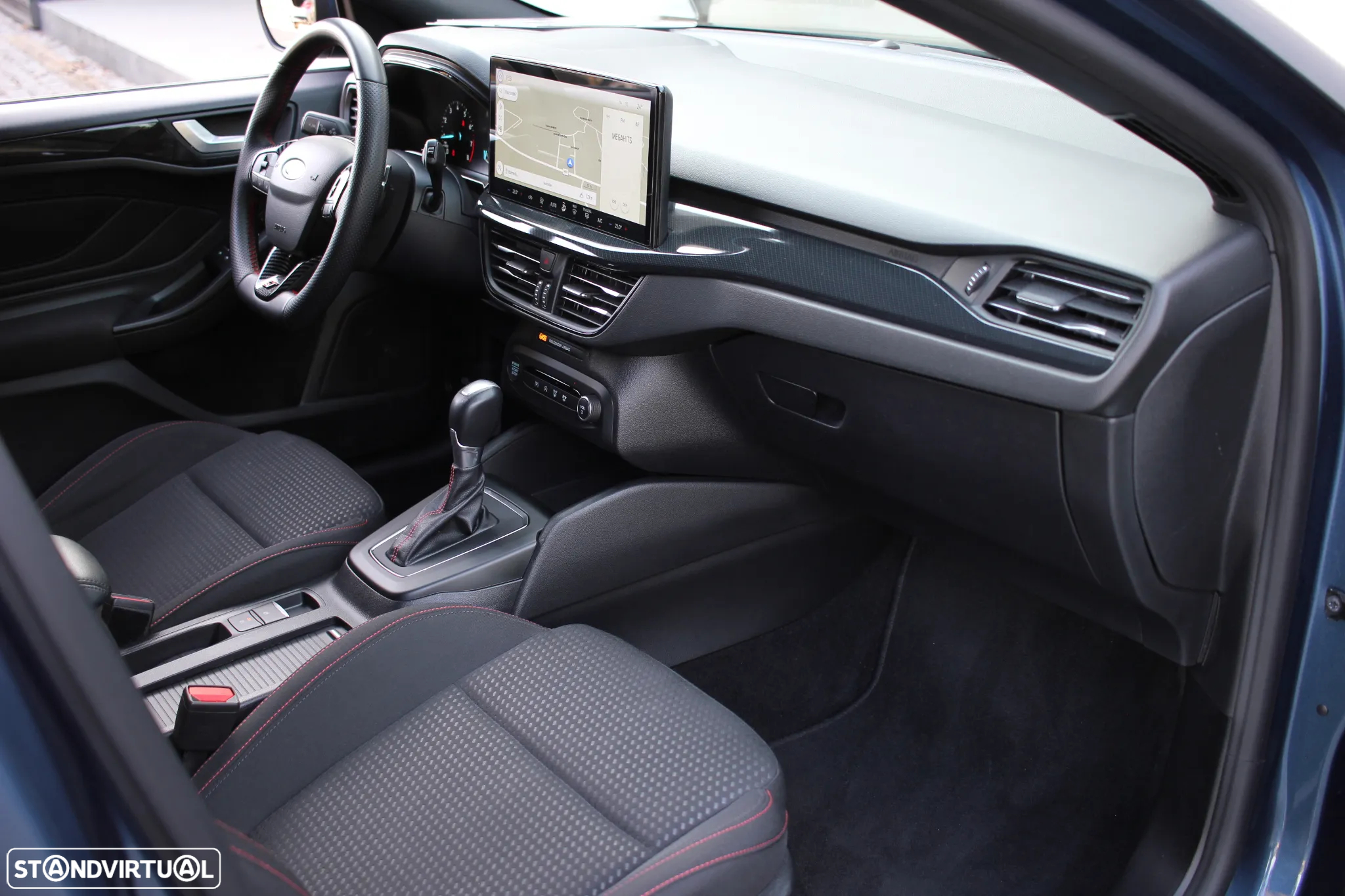 Ford Focus 1.0 EcoBoost MHEV ST-Line Aut. - 32