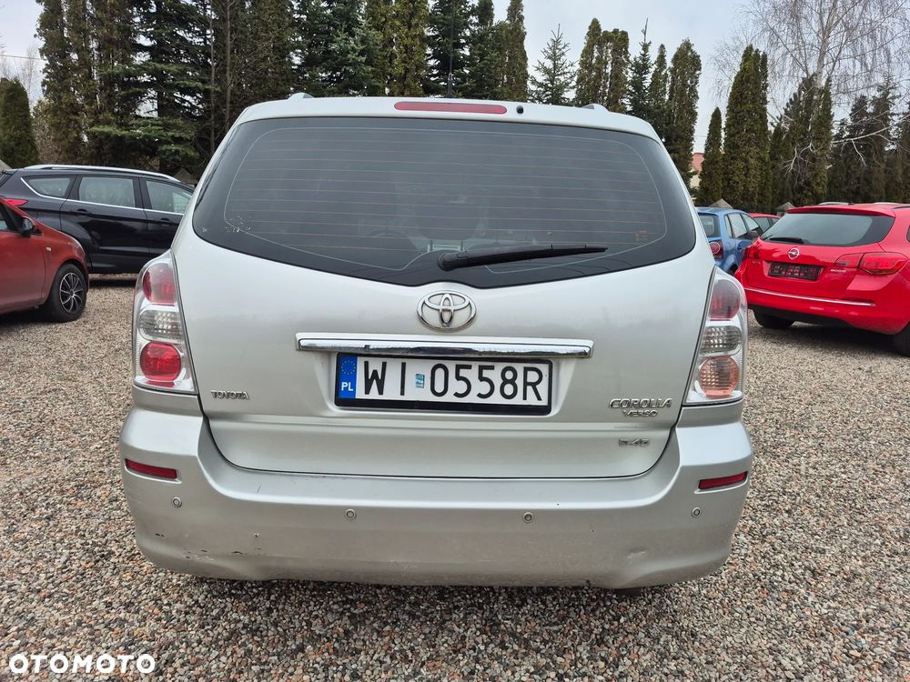 Toyota Corolla Verso 2.2 D-4D DPF Sol - 16