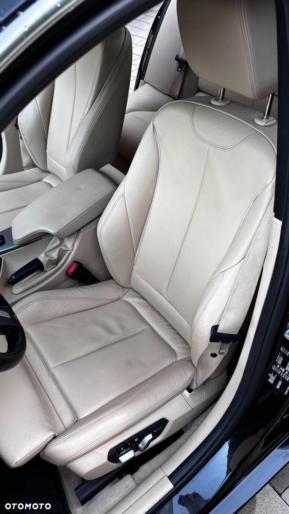BMW 320I 2016 photo 3