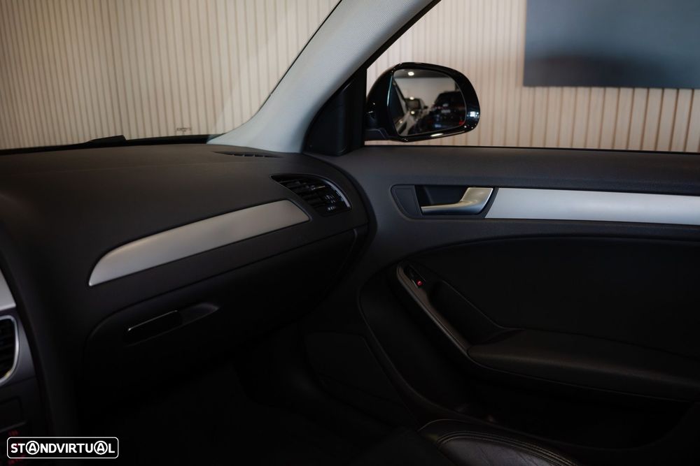 Audi A4 2.0 TDI Advance - 42