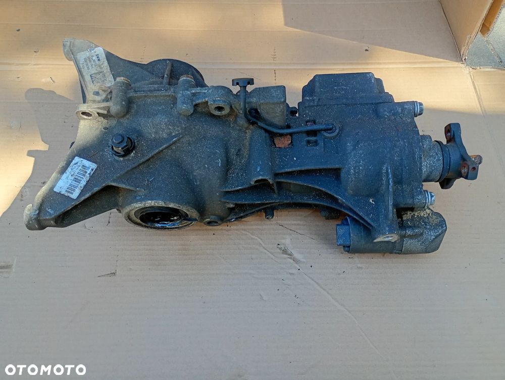 BMW U10 U11 U12 U25 U06 F70 F74 F78 MOST DYFER TYŁ TYLNY 8839657 - 1