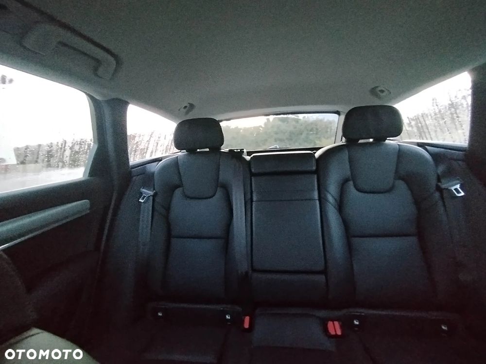Volvo V90 - 19