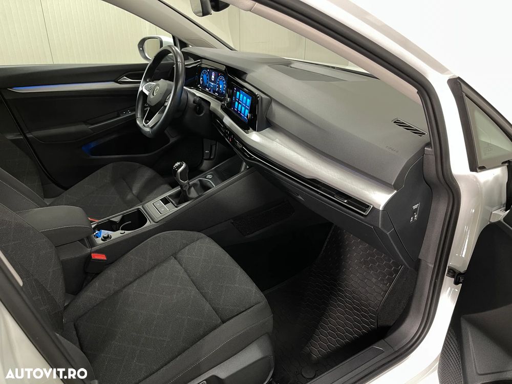 Volkswagen Golf 1.5 TSI ACT Life - 11