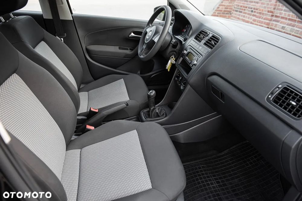 Volkswagen Polo 1.6 TDI Comfortline - 26