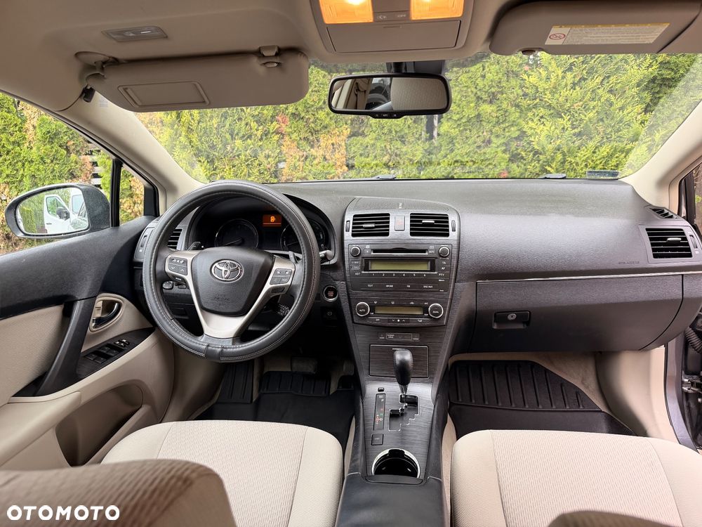 Toyota Avensis 2.0 Sol plus MS - 6