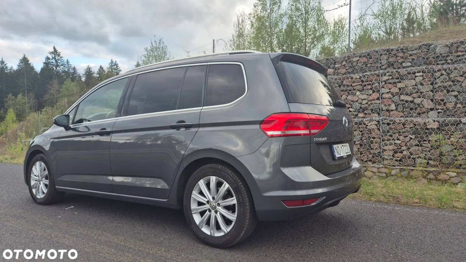 Volkswagen Touran - 3