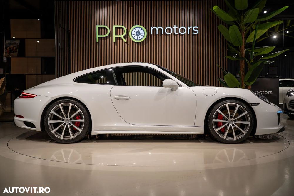 Porsche 911 Carrera 4S PDK - 8