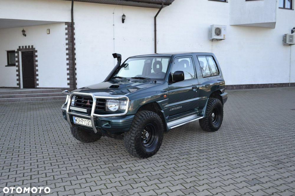 Mitsubishi Pajero - 3