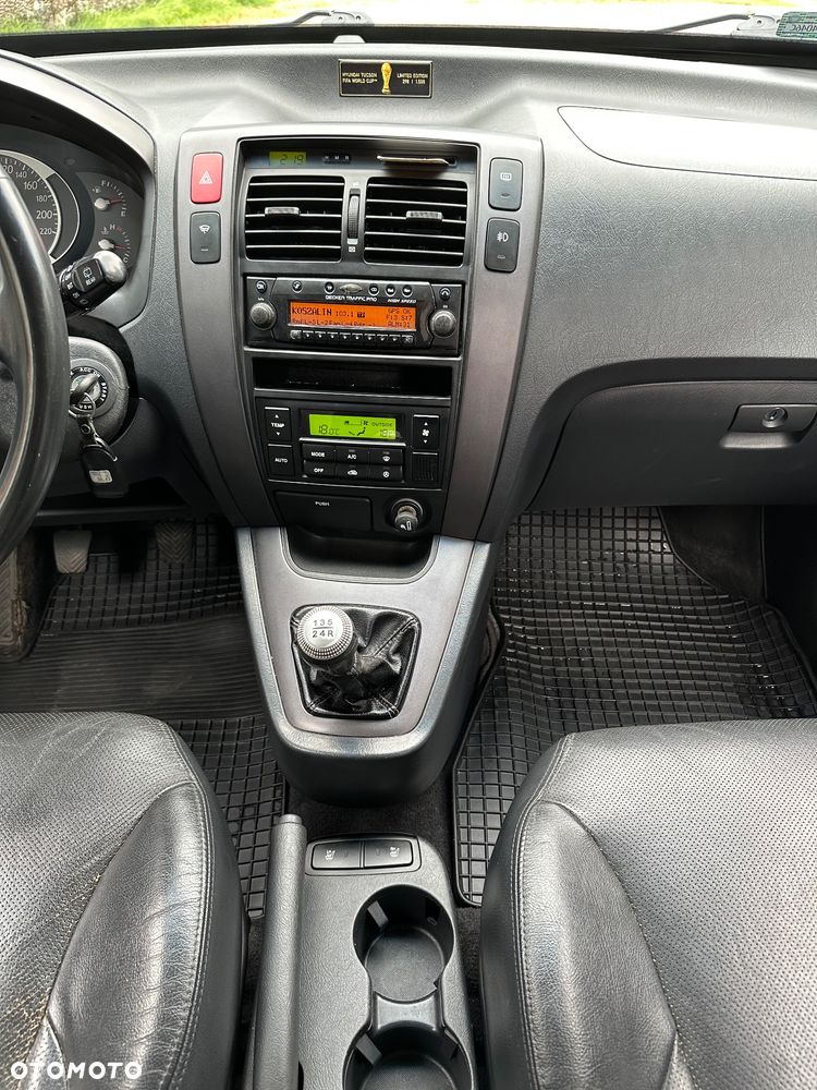 Hyundai Tucson 2.0 Comfort 2WD - 17