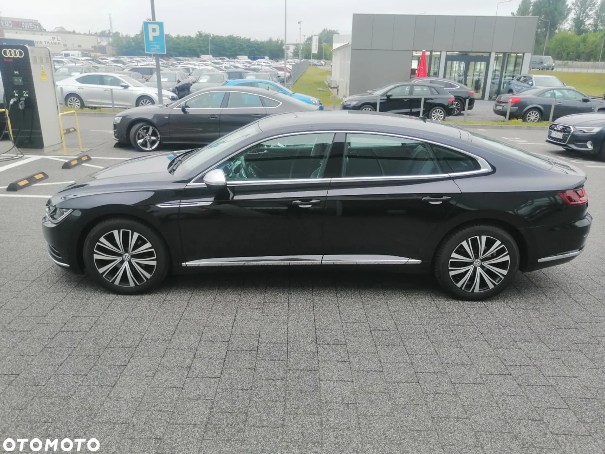 Volkswagen Arteon 2.0 TDI SCR Elegance DSG - 4