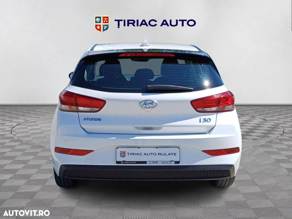 Hyundai i30 1.5 110CP 5DR M/T Comfort - 4