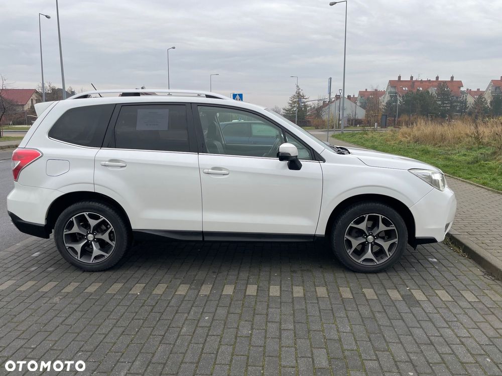 Subaru Forester 2.0XT Platinum Lineartronic EU6 - 2