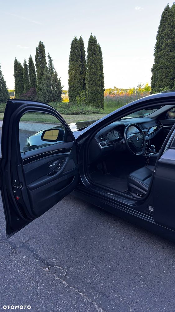 BMW Seria 5 528i xDrive Luxury Line - 5