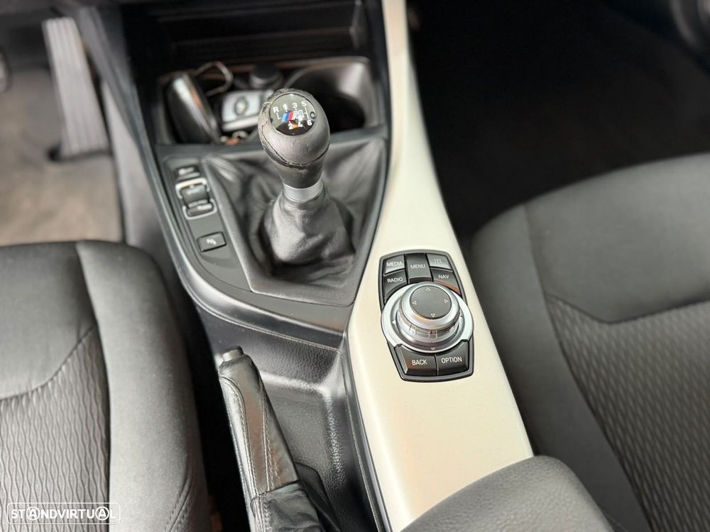 BMW 116 d Corporate Edition - 10