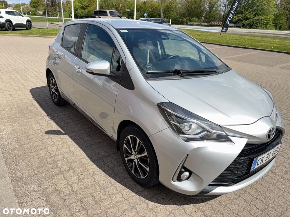 Toyota Yaris 1.5 Premium - 3