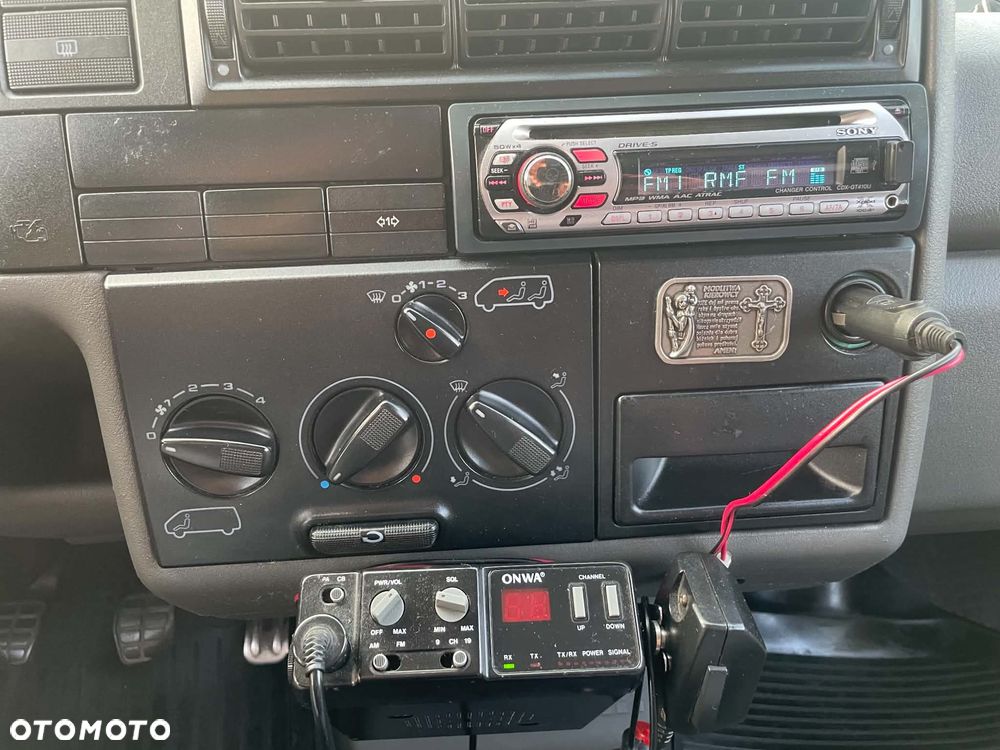 Volkswagen Transporter L - 4