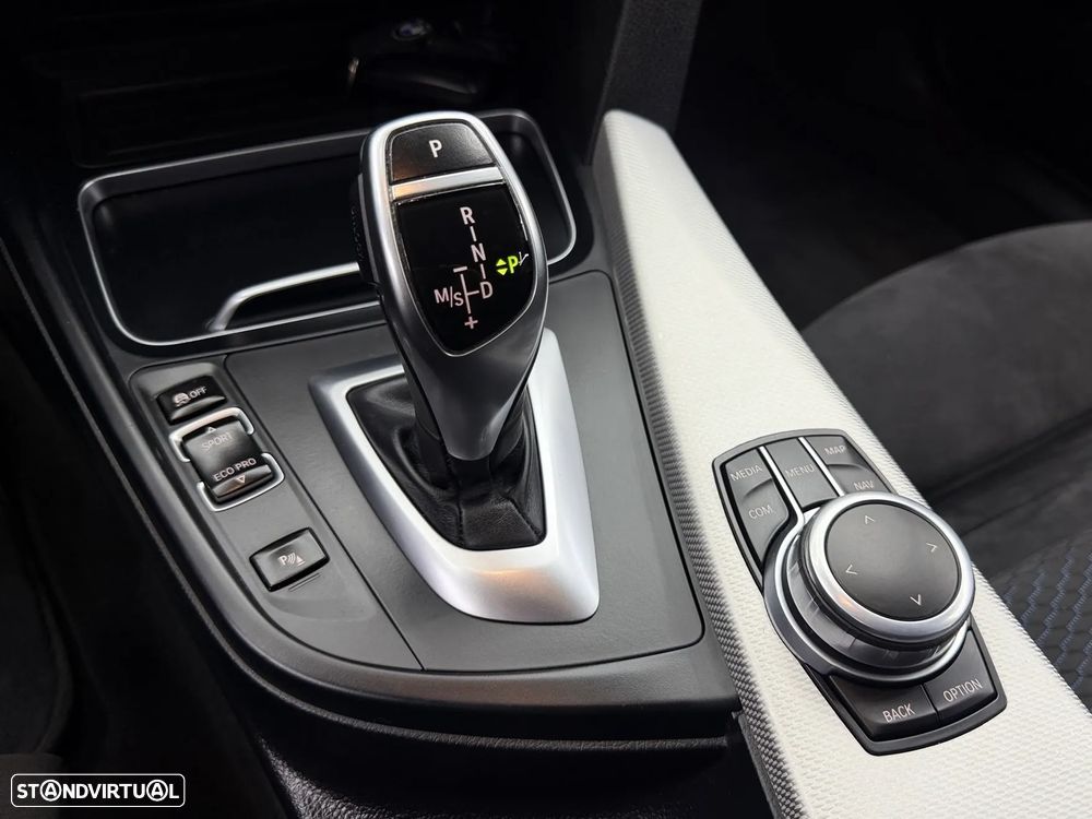 BMW 320 d Aut. Edition M Sport Shadow - 11