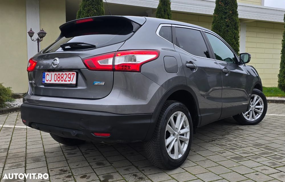 Nissan Qashqai 1.6 DCI Xtronic ACENTA - 3