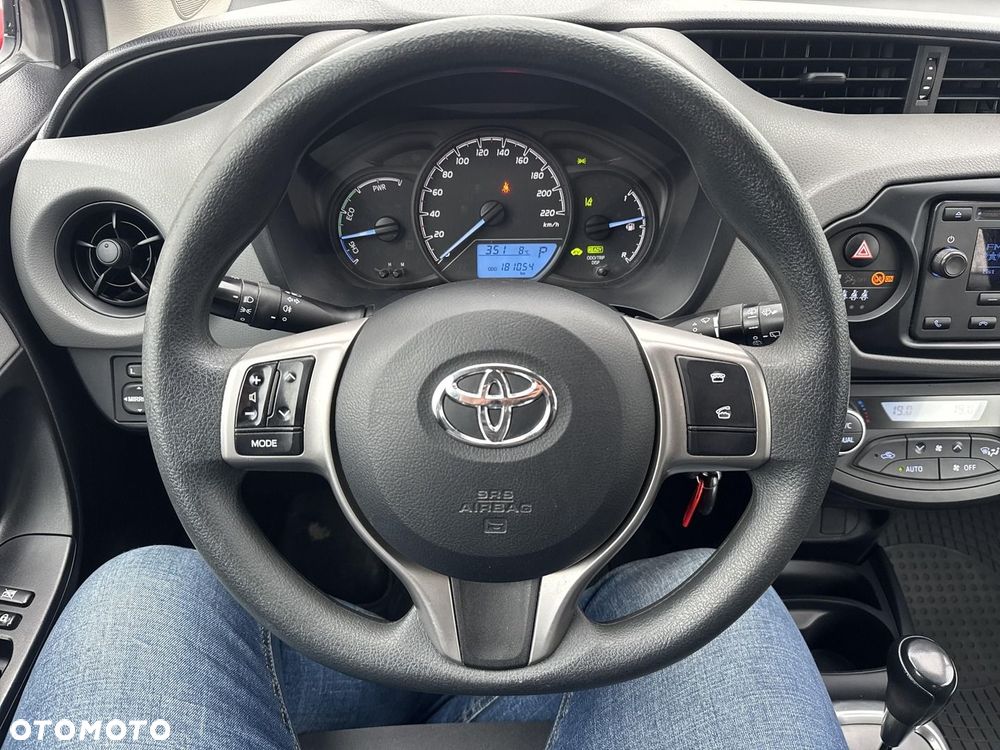 Toyota Yaris - 14