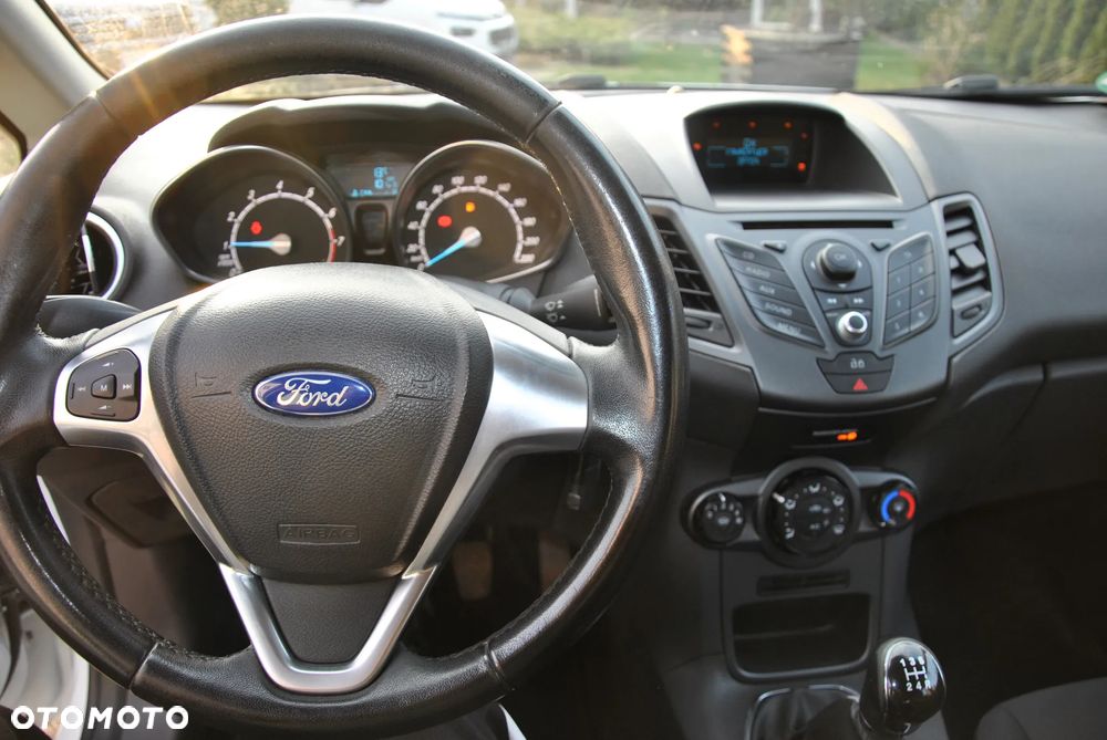 Ford Fiesta 1.25 Champions Edition - 11