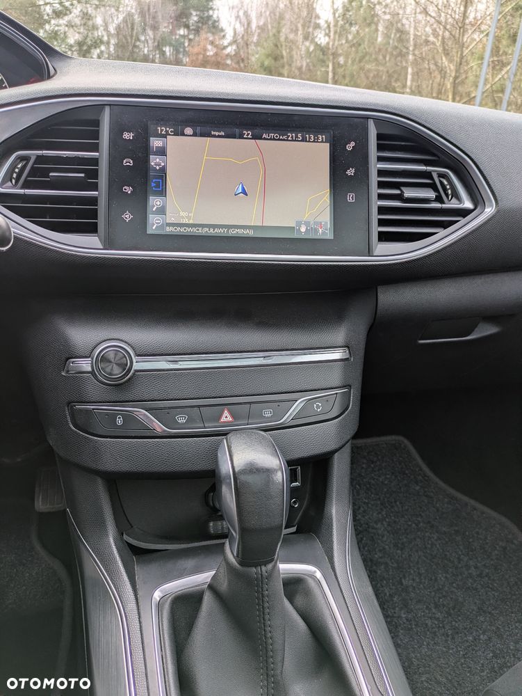 Peugeot 308 BlueHDi FAP 150 Stop&Start Automatik Allure - 19