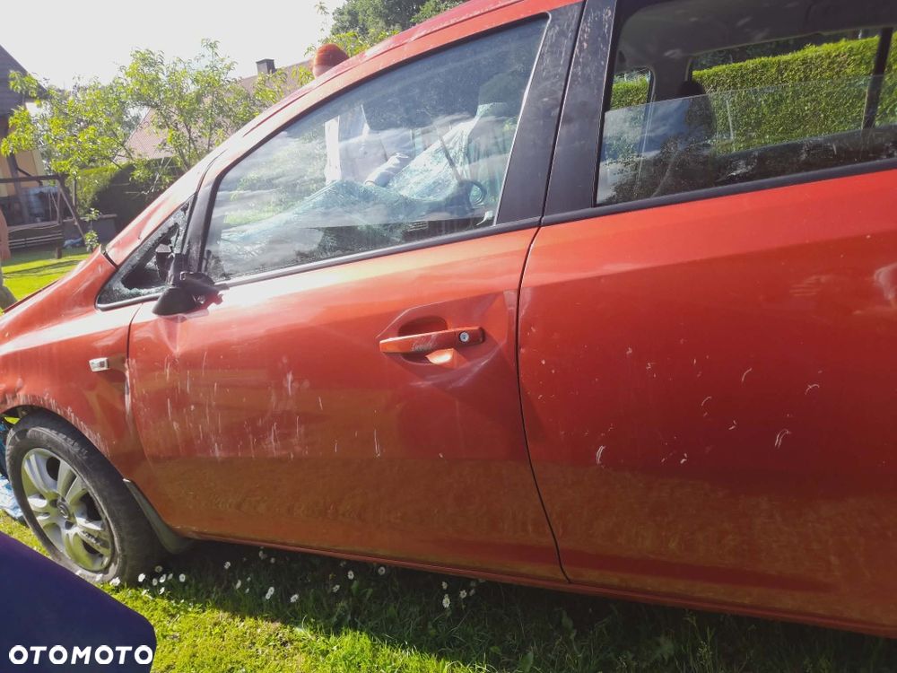 Opel Corsa - 4