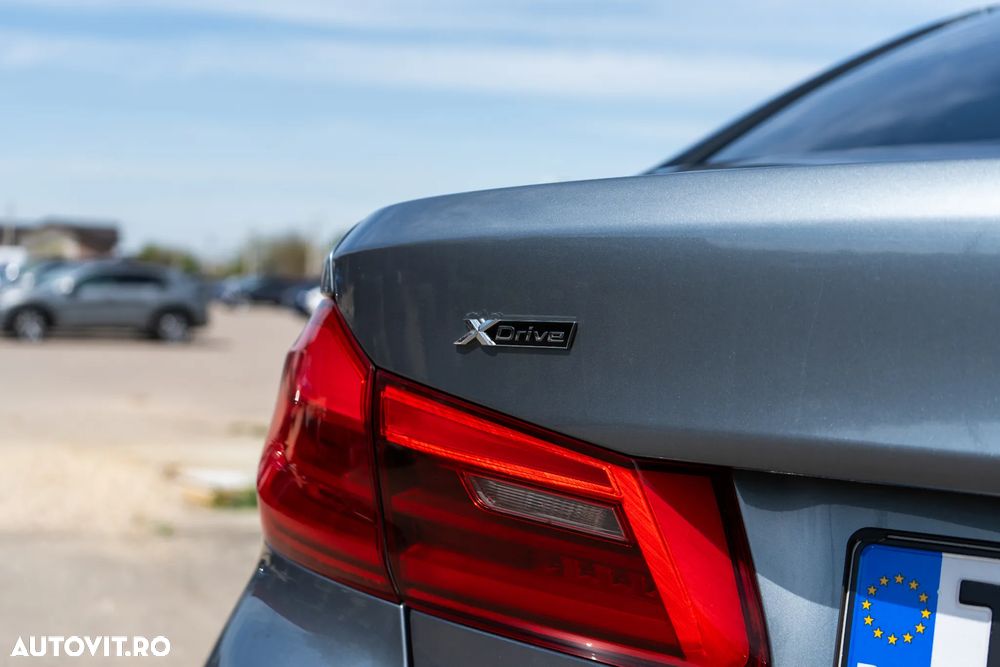 BMW Seria 5 540i xDrive AT - 8