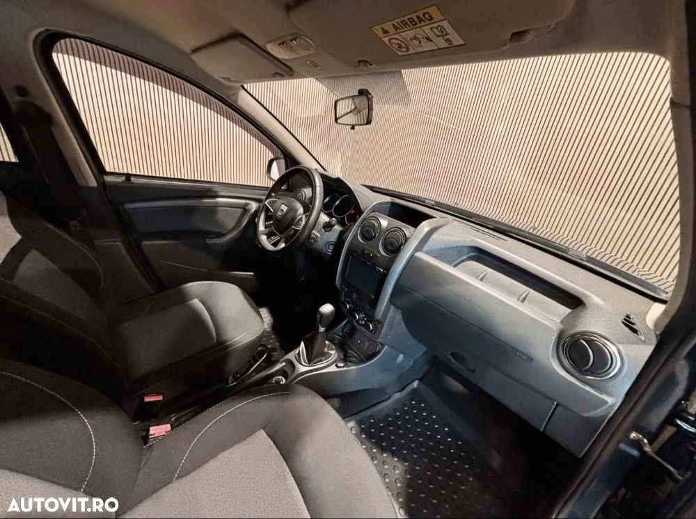 Dacia Duster dCi 110 FAP 4x2 EDC Prestige - 8