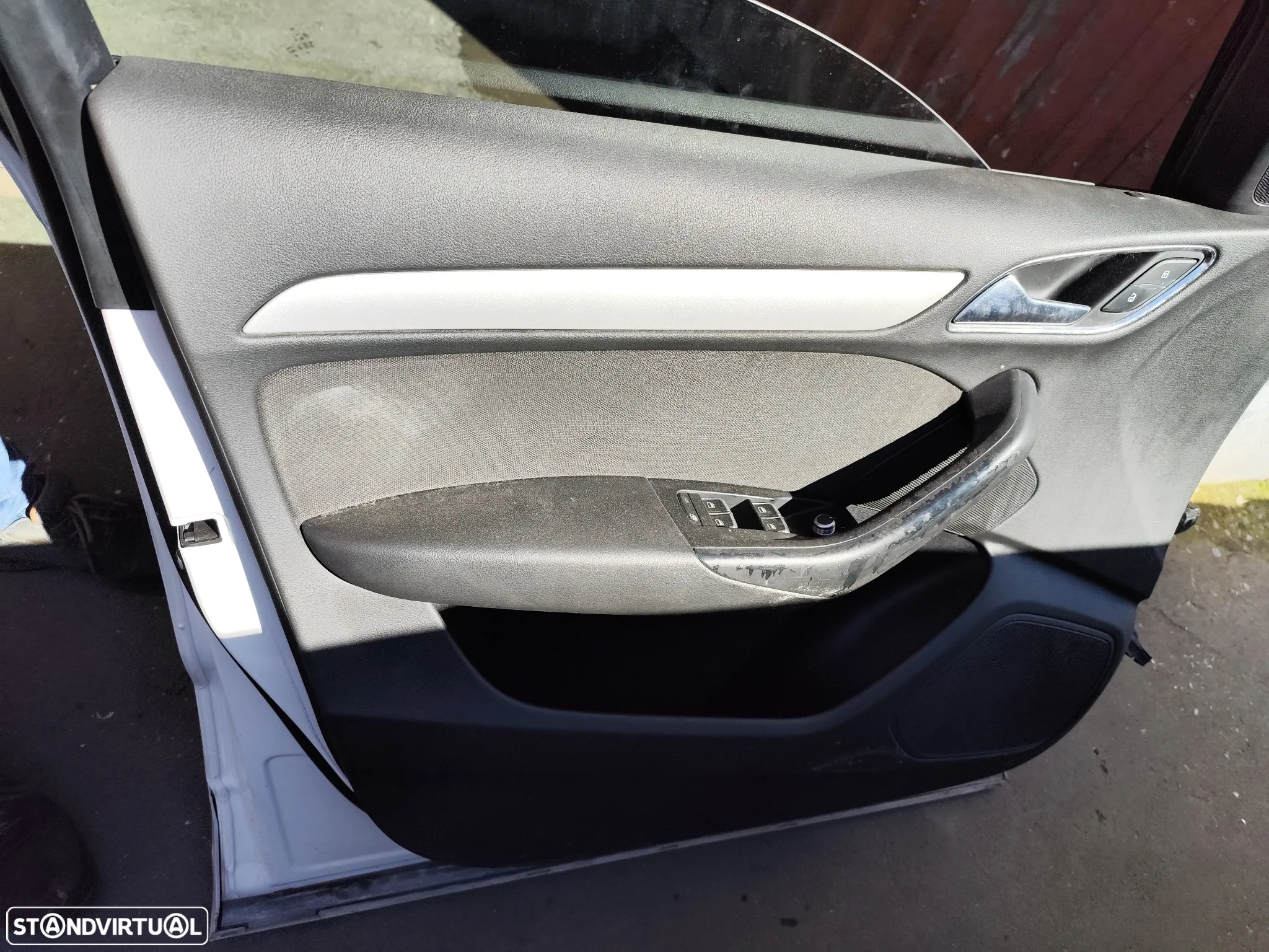 AUDI Q3 PORTA FRENTE ESQUERDA - PF619 - 6
