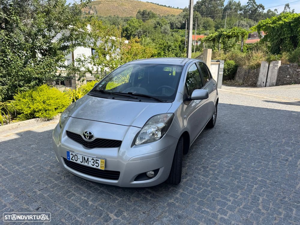 Toyota Yaris 1.4 D-4D Comfort+AC+VSC - 4