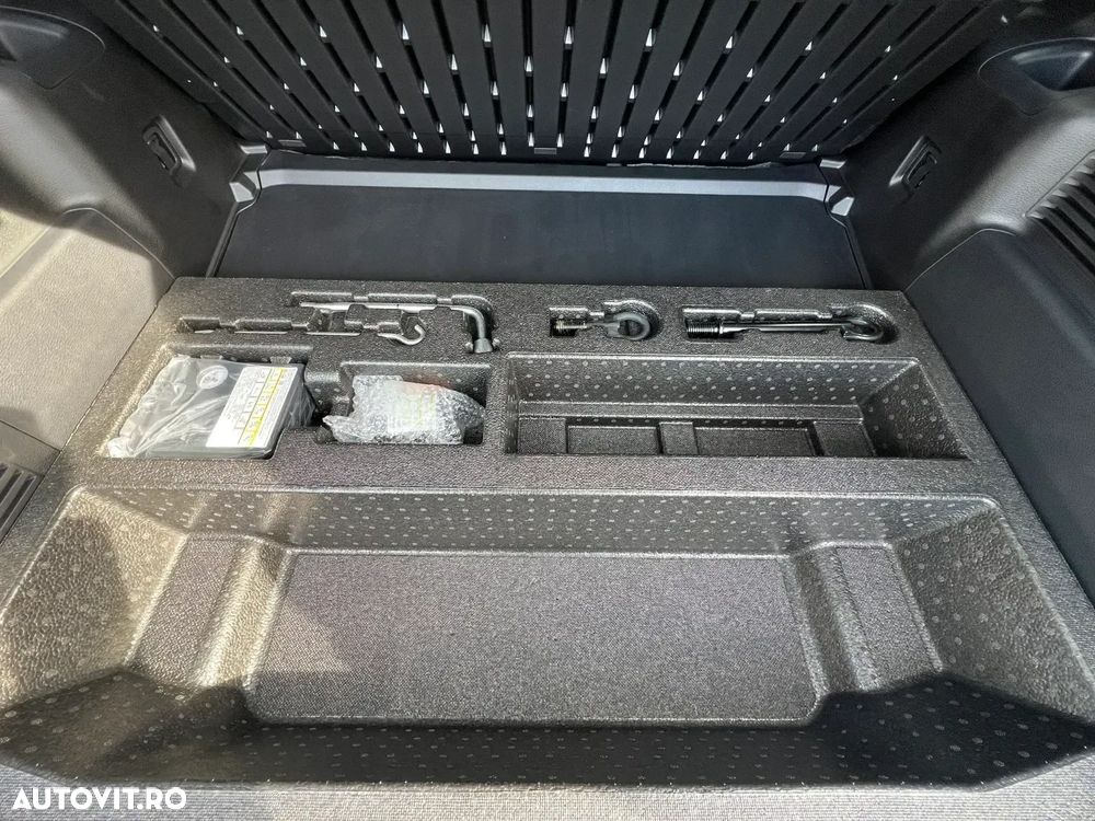 Mitsubishi Outlander 2.4 L 4X4 PHEV Instyle Ultimate - 24