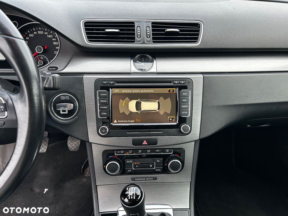 Volkswagen Passat 1.6 TDI BlueMotion Technology Trendline - 13