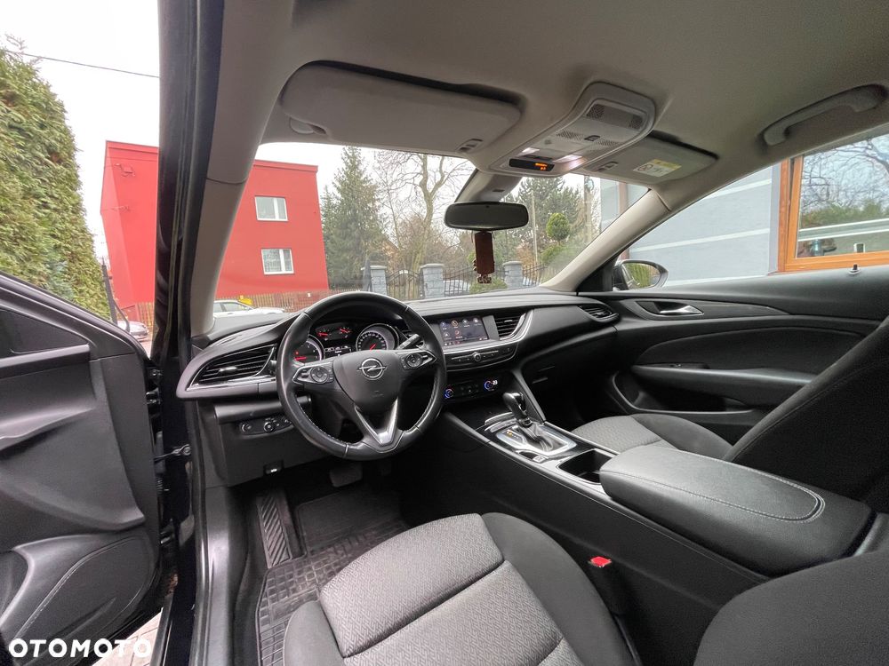 Opel Insignia 1.5 T Exclusive S&S - 20