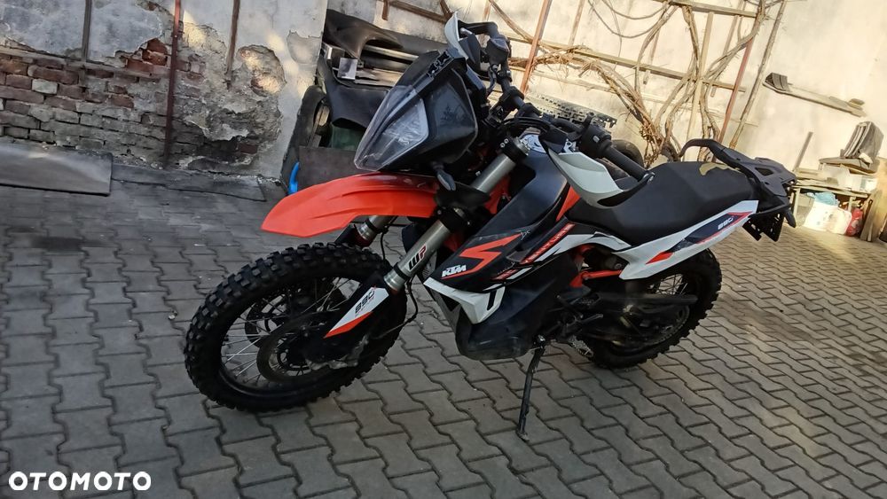 KTM Adventure - 14