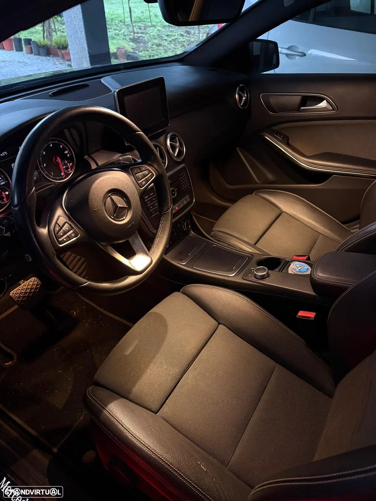 Mercedes-Benz A 180 - 4