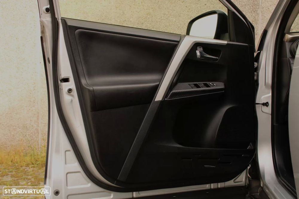 Toyota RAV4 2.0 D-4D Comfort+GPS - 15