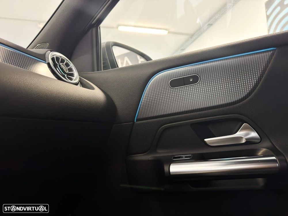 Mercedes-Benz GLA 250 e Progressive - 42