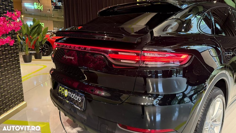 Porsche Cayenne Coupe - 12